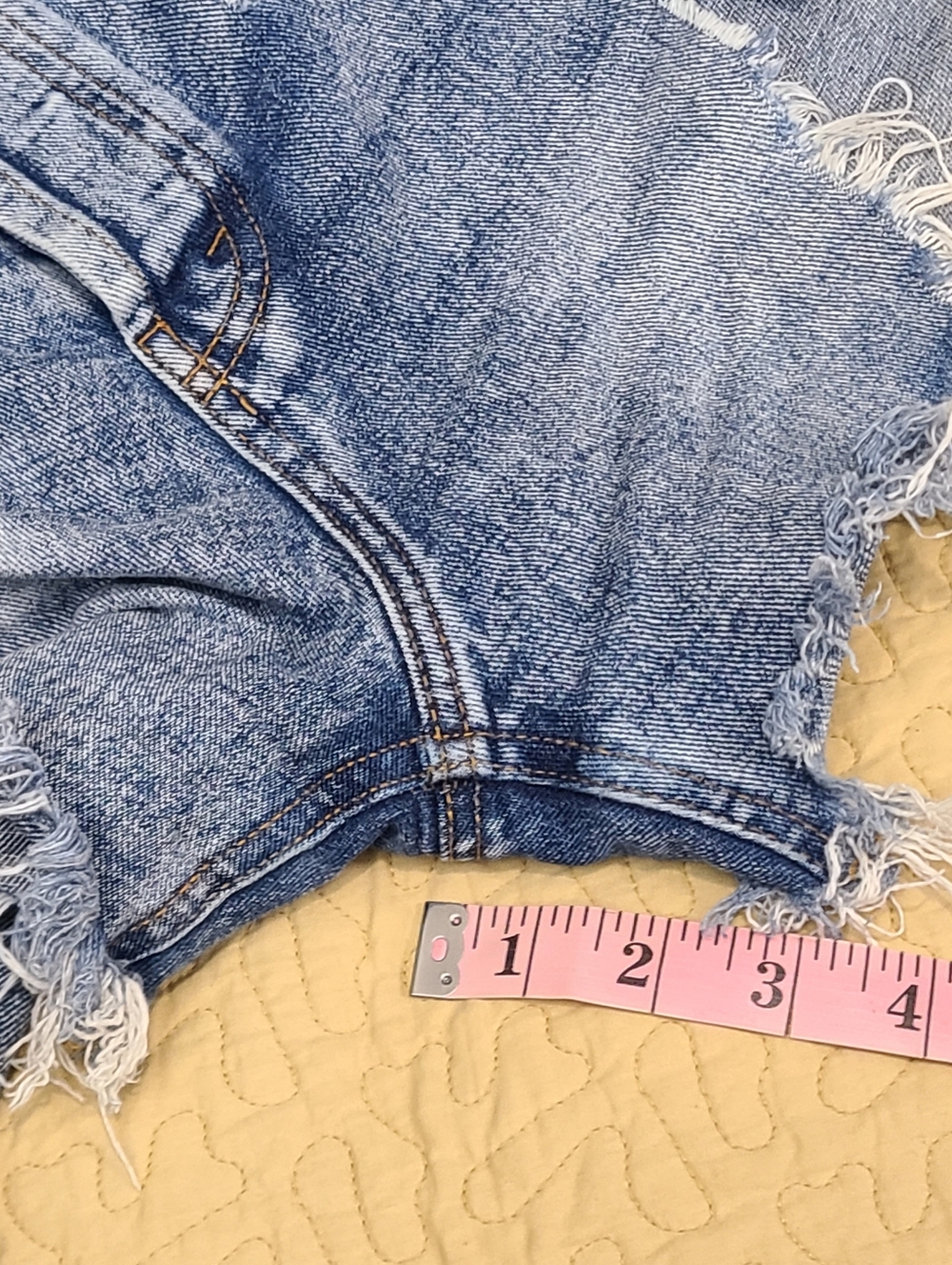 Wild Fable Acid Wash Hi Rise disstressed denim jean shorts size 4 - Picture 7 of 7
